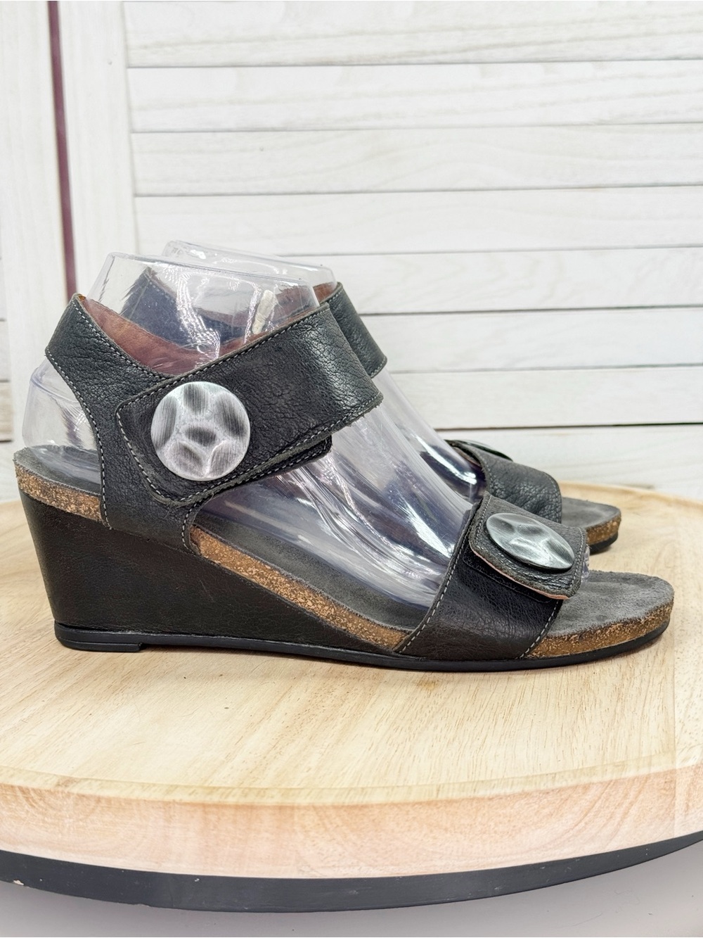 Taos Carousel 2 Strappy Wedge Sandals Black Silver US 7.5 EU 38 Cork Leather